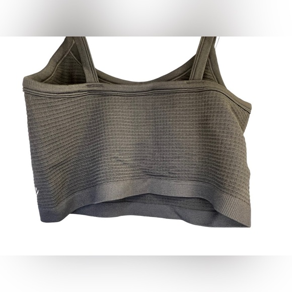 Forever 21 Cropped Tank Top Size L - Picture 6 of 6